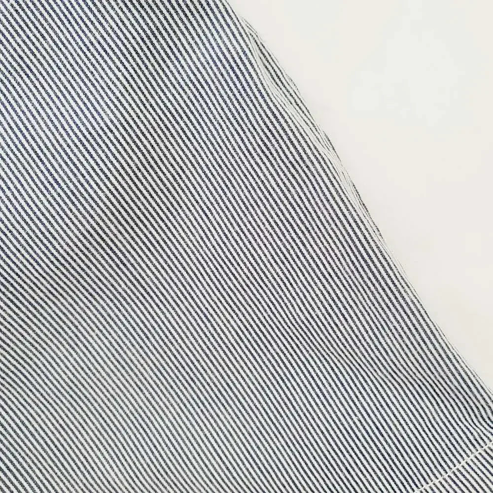 3/$25 Gap slim size 6 pinstripe shorts